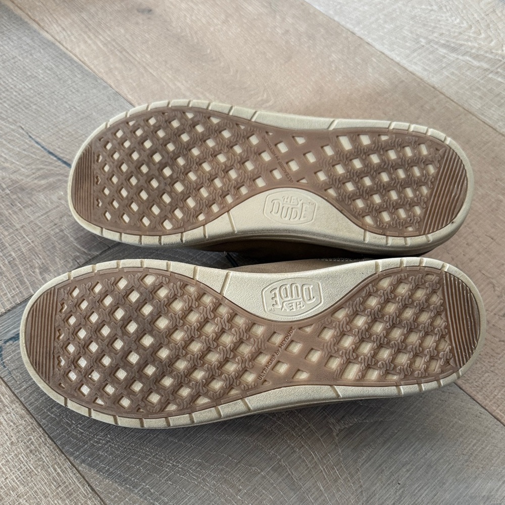 Hey Dude Tan and Brown Youth/Boys Loafers - Picture 4 of 7
